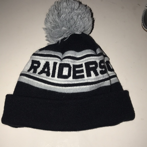 Kids NFL Raiders Beanie Hat - Picture 3 of 7